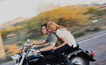 deadly bike riding short horror story in hindi ,