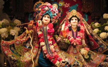 मंदिर का जीर्णोद्धार a short story hindi ,