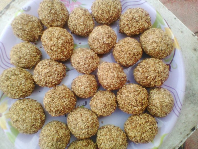 til ke laddu banane ki recipe,