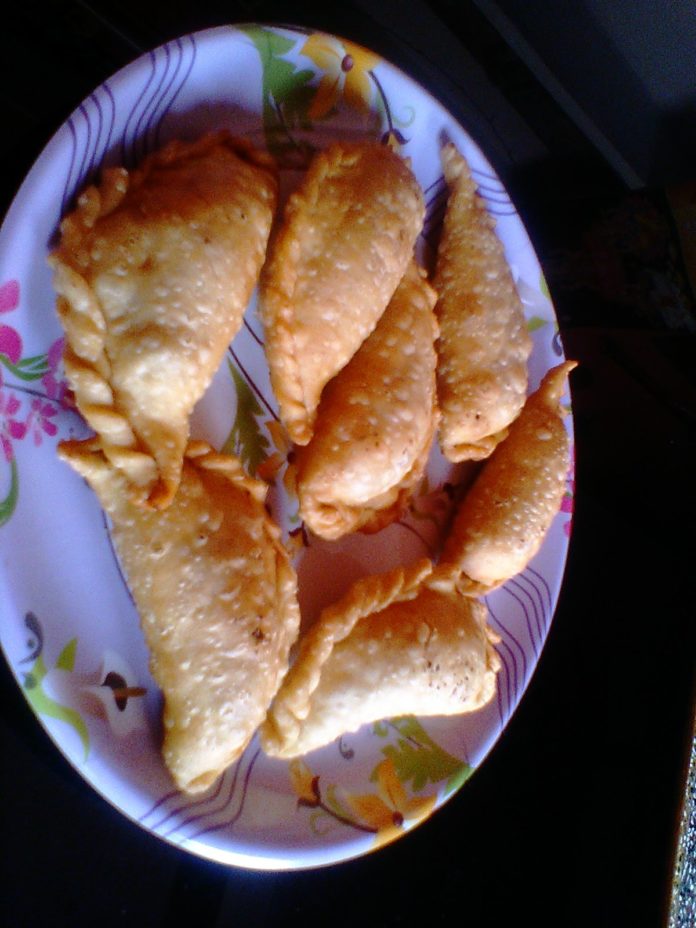 gujiya recipe in hindi