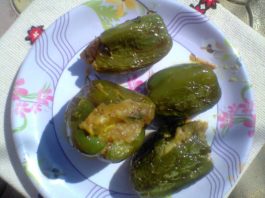 stuffed capsicum, bharwa shimla mirch healthy indian recipe in hindi ,