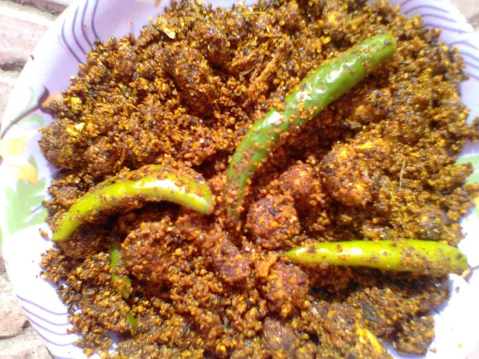 winter season food recipes in india sooran ka achar ,